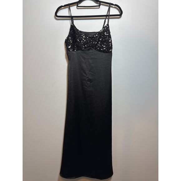 Brand New House of Harlow Sequined Black Satin Slip Dress Small Midi - Picture 3 of 10